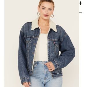 Levi's Women's Medium Wash 90s Sherpa Trucker Jacket Sz L